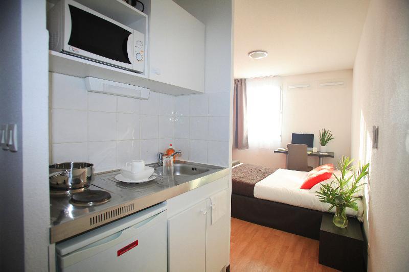 Comfort Aparthotel Aix Le Tholonet Exterior photo